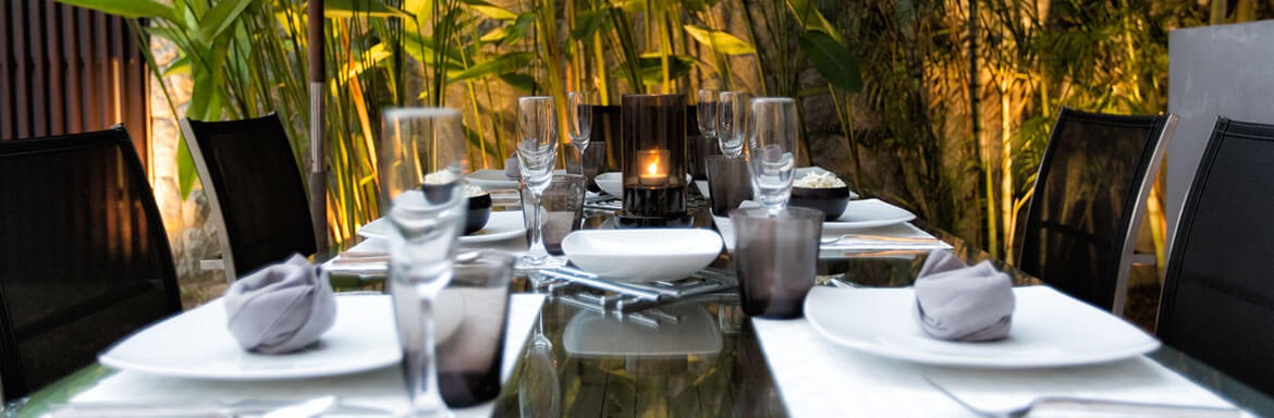 Villa Napalai Surin - Outdoor dining setting